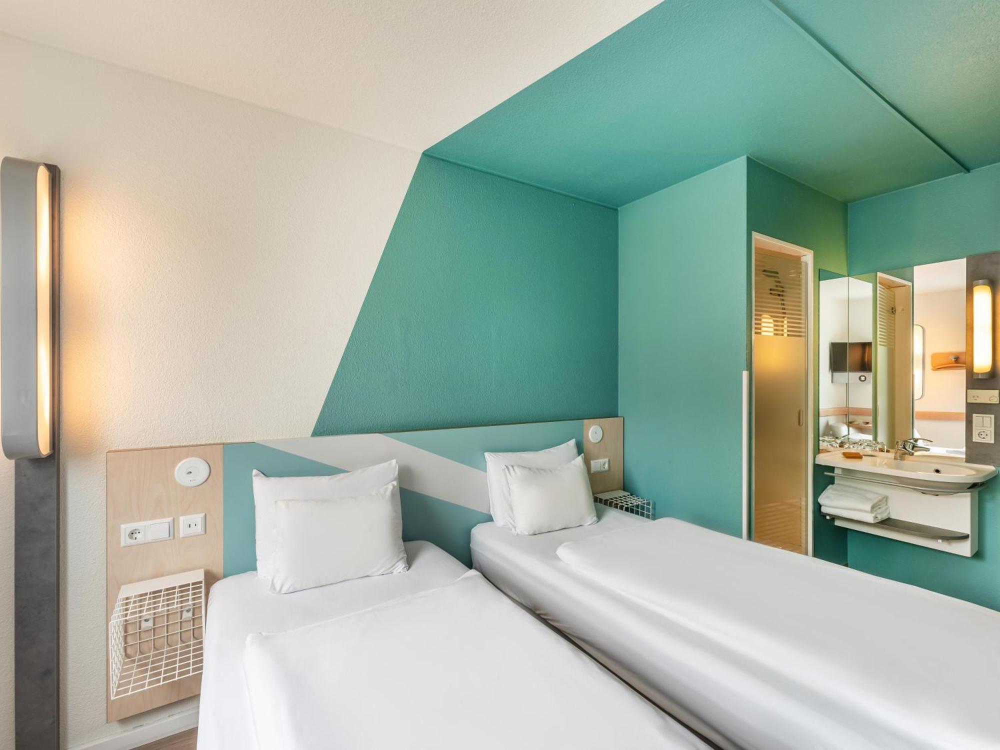 B&B Hotel Koeln-Porz Exteriör bild